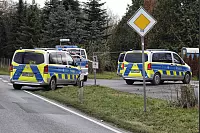 Die Polizei ist zu einem Gro&szlig;einsatz in Verl ausger&uuml;ckt. Es wird wegen K&ouml;rperverletzung ermittelt. - &copy; Roland Th&ouml;ring