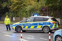 Wegen eines Messerangriffs auf eine Schülerin war die Polizei am Paderborner Westfalen-Kolleg im Großeinsatz. - © Niklas Tüns