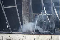 Ein großer Teil der Halle konnte aber vor den Flammen geschützt werden. - © Paul Brinkmann