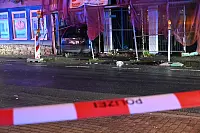 Der Wagen fuhr ein ein Ladengeschäft auf der Westerbachstraße in Höxter - © Simone Kube