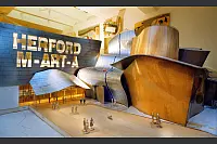 Ein erstes Modell des Martas in Herford nach den Vorstellungen von Frank Gehry. - © Kiel-Steinkamp