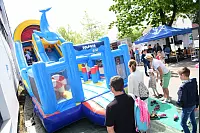 Impressionen vom ”SmileDay" 2023. Zum ersten Mal veranstaltete das Vitalzentrum Kühlmuss & Grabbe eine Art Hausmesse. Schauplatz war die Unternehmenszentrale an der Sylbeckestraße in Detmold. - © Nicole Ellerbrake