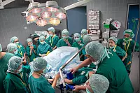 Kinderuni: Im OP-Saal 2 - © Torben Gocke