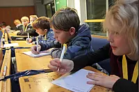 Rund 70 Nachwuchsstudenten nahmen an der vierten Vorlesung der LZ-Kinderuni zum Thema: "Mobile Medien - wie die Apps aufs Handy kommen" teil. - &copy; Bernhard Preu&szlig;