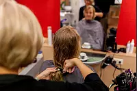 Lipper spenden Haare für Krebskranke - © Torben Gocke
