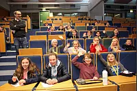 Rund 70 Nachwuchsstudenten nahmen an der vierten Vorlesung der LZ-Kinderuni zum Thema: "Mobile Medien - wie die Apps aufs Handy kommen" teil. - &copy; Bernhard Preu&szlig;