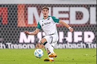 Phil Neumann und Hannover 96 mussten eine bittere Niederlage in Paderborn hinnehmen. - © David Inderlied/dpa