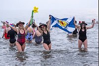 Baden am Frauentag. - © Jane Barlow/PA Wire/dpa