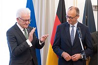 Kanzler Merz absolviert einen Antrittsbesuch in Baden-Württemberg. - © Marijan Murat/dpa
