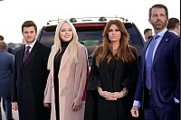 Michael Bolous (links) hat Trumps Tochter Tiffany 2022 geheiratet. (Archivbild) - © Manuel Balce Ceneta/AP/dpa