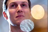 Schwiegersohn Jared Kushner war während Trumps erster Amtszeit dessen Nahost-Berater - eine offizielle Rolle wird er dieses Mal wohl nicht einnehmen. (Archivbild) - © Andrew Harnik/AP/dpa