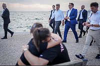 Alltagsleben an der Promenade. - &copy; Kay Nietfeld/dpa