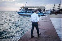 Habeck an der Promenade. - &copy; Kay Nietfeld/dpa