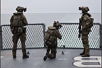 Soldaten bereiten sich auf Ankunft des Bundeskanzlers vor. - © Jens Büttner/dpa
