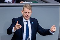 Karsten Hilse (AfD) war vor seinem Einstieg in die Politik Polizist. - © Christoph Soeder/dpa