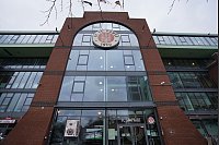 Der FC St. Pauli will mit einer Genossenschaft finanziell flexibler werden. - © Marcus Brandt/dpa