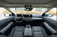 Platz ist in der kleinsten Hütte... und erst recht in einem gut geschnittenem kompakten Innenraum wie dem vom EV4. - © Kia/dpa-tmn