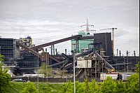 Deutschlands gr&ouml;&szlig;ter Stahlerzeuger Thyssenkrupp Steel steht vor einem Umbau. Betroffen sein k&ouml;nnte auch der Duisburger Stahlhersteller HKM. - &copy; Thomas Banneyer/dpa