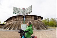 Wegmarke Ringofen: Der Radweg führt am Ziegeleipark Mildenberg in Zehdenick vorbei. - © Anita Arneitz/dpa-tmn
