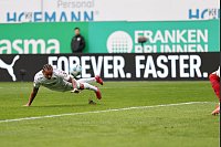 Roberto Massimo trifft nach seinem Fehler zum 0:1 zum Ausgleich. - © Daniel Löb/dpa
