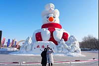&laquo;Mr. Snowman&raquo; ist Teil der diesj&auml;hrigen Expo. - &copy; Wang Song/XinHua/dpa