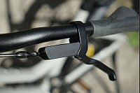 Mit den Bremsgriffen l&auml;sst sich die Bremskraft angenehm dosieren. - &copy; Stefan Wei&szlig;enborn/dpa-tmn