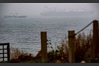 Das erste Spezialschiff zur Umwandlung von verfl&uuml;ssigtem Erdgas in den gasf&ouml;rmigen Zustand ist in Deutschland angekommen. - &copy; Stefan Sauer/dpa