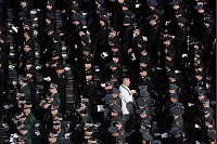Messe zum Jubiläum der Streitkräfte auf dem Petersplatz. - © Alessandra Tarantino/AP/dpa