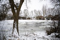 Ein Zeuge hatte den Eisbader beobachtet und die Einsatzkr&auml;fte verst&auml;ndigt, als er nicht wieder auftauchte. - &copy; Philip Dulian/dpa