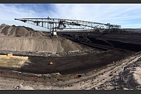 Riesenmaschine: die Abraumf&ouml;rderbr&uuml;cke F60 im Tagebau Welzow-S&uuml;d. - &copy; Doreen Garud/dpa/dpa-tmn