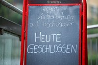 Viele Gastronomiebetriebe müssen wegen der Vorbereitungen aufs Hochwasser geschlossen bleiben. - © Jan Woitas/dpa