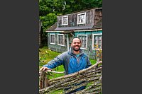 Andr&eacute;s Duque ist Gesch&auml;ftsf&uuml;hrer des Museums Welt&uacute;n, das eine archaische Lebensweise dokumentiert, die vor 20 Jahren noch &uuml;blich war. - &copy; Oliver Gerhard/dpa-tmn