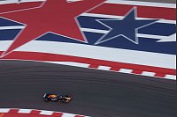 Red-Bull-Pilot Max Verstappen in Aktion während der Sprint-Qualifikation für den Großen Preis der USA. - © Nick Didlick/AP/dpa