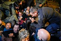 Protest gegen die Regierung Netanjahu - © Ohad Zwigenberg/AP/dpa