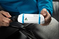 Testmodul von Aviloo: Mit solchen Geräten lässt sich der Zustand des Antriebsakkus auslesen. - © Aviloo/dpa-tmn