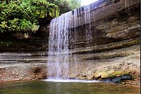 Wasserfall auf Manitoulin Island: Die indigene Bevölkerung sieht in ihrer Insel einen spirituellen Ort. - © Jörg Michel/dpa-tmn