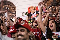 Anh&auml;nger von Lula da Silva feiern in der Innenstadt von Rio de Janeiro. - &copy; Fernando Souza/dpa