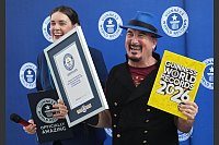 Joe Alexander hat nun 60 Weltrekorde aufgestellt. - © Marcus Brandt/dpa