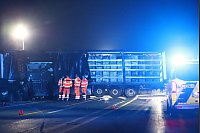 Die Hintergründe der Unfallserie müssen die Ermittler noch klären. - © Sascha Thelen/dpa