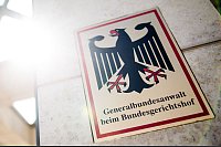 Die Bundesanwaltschaft ist unter anderem für Terrorismusfälle zuständig. (Archivbild) - © Christoph Schmidt/dpa