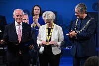 Internationaler Karlspreis für Ursula von der Leyen - © Federico Gambarini/dpa-Pool/dpa