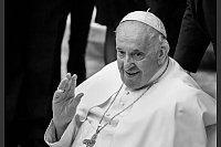 Papst Franziskus ist tot - © Michael Kappeler/dpa