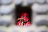 Hölzerne Maskenmalerei für Regen und Wohlstand - © Safal Prakash Shrestha/ZUMA Press Wire/dpa