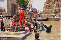 In Varanasi sp&uuml;rt man, dass man mit dem Tod geliebter Menschen nicht allein ist. - &copy; Anne-Sophie Galli/dpa