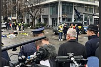 Kurz nach der Tat sind die Politiker vor Ort. - © Christoph Trost/dpa