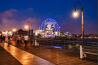 Genug Sport für heute? Am Santa Monica Pier wartet ein kleiner Vergnügungspark. - © David H Collier/Visit California/dpa-tmn