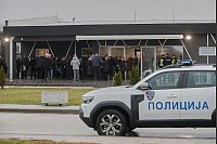 In Skopje beginnt ein Prozess gegen Dutzende mutmaßlich Verantwortliche für den verheerenden Brand in einem Nachtclub, infolge dessen 63 Menschen ums Leben kamen. - © Boris Grdanoski/AP/dpa