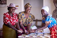 Saatgutbanken aus rund 85 Ländern lagern hier Samen von Tausenden Pflanzenarten als eine Art Sicherheitskopie. - © Patrick Kasasa/dpa