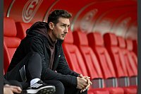 Bleibt erst einam auf der Nürnberger Trainerbank. Miroslav Klose. - © Anke Waelischmiller/dpa