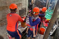 Zahlreiche Rettungsteams waren im Einsatz. - &copy; Uncredited/Philippine Coast Guard/AP/dpa